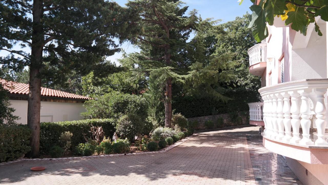 Apartmani Lili Novi Vinodolski Zewnętrze zdjęcie