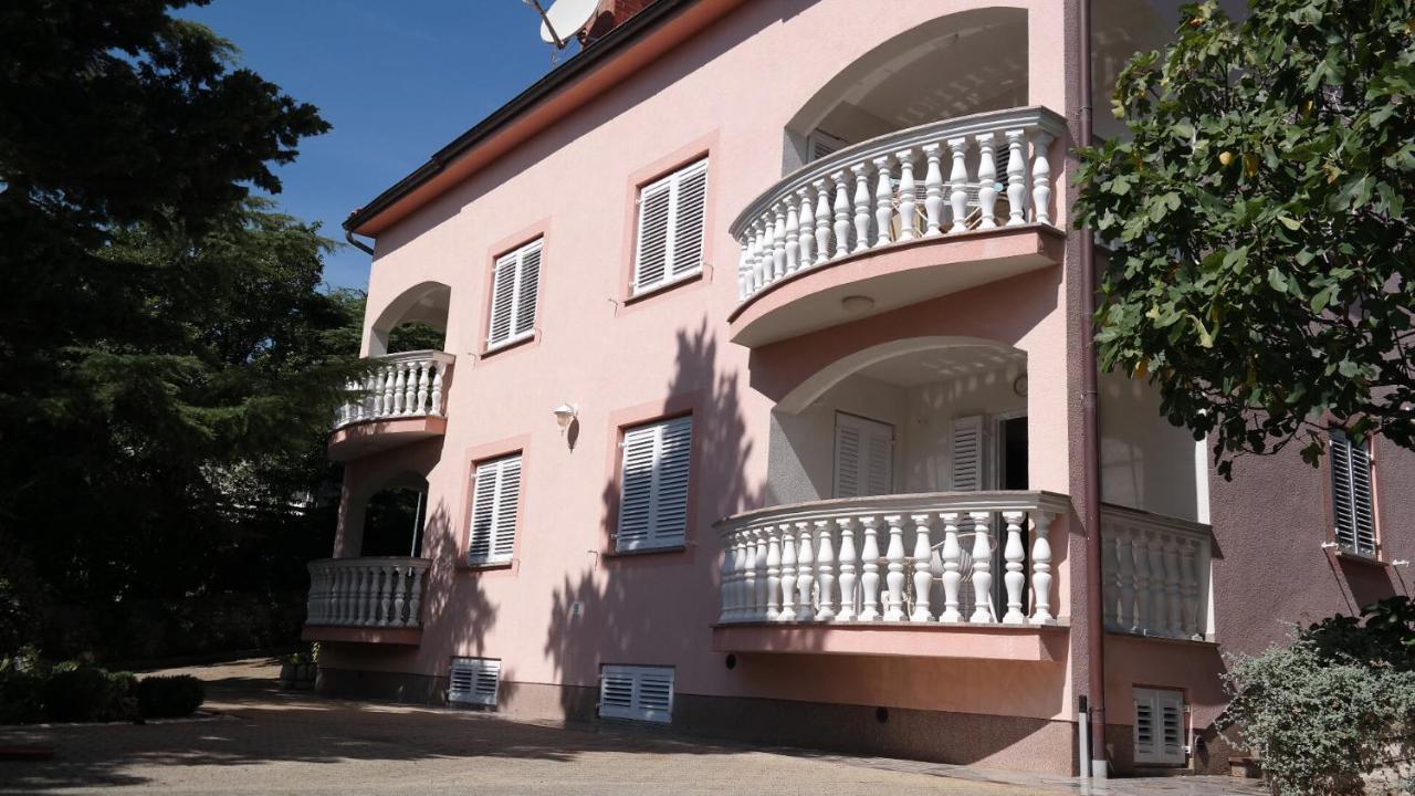 Apartmani Lili Novi Vinodolski Zewnętrze zdjęcie